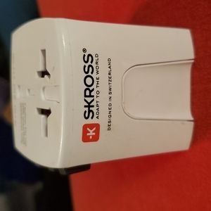 World power adapter